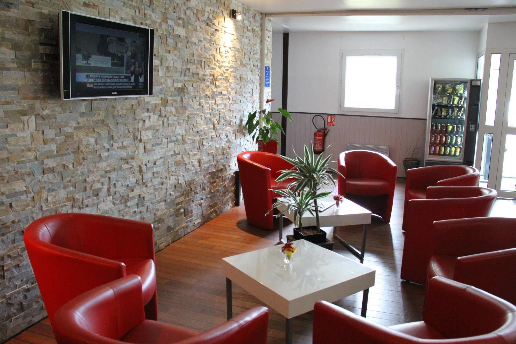 Comfort Hotel Poissy Technoparc エクステリア 写真